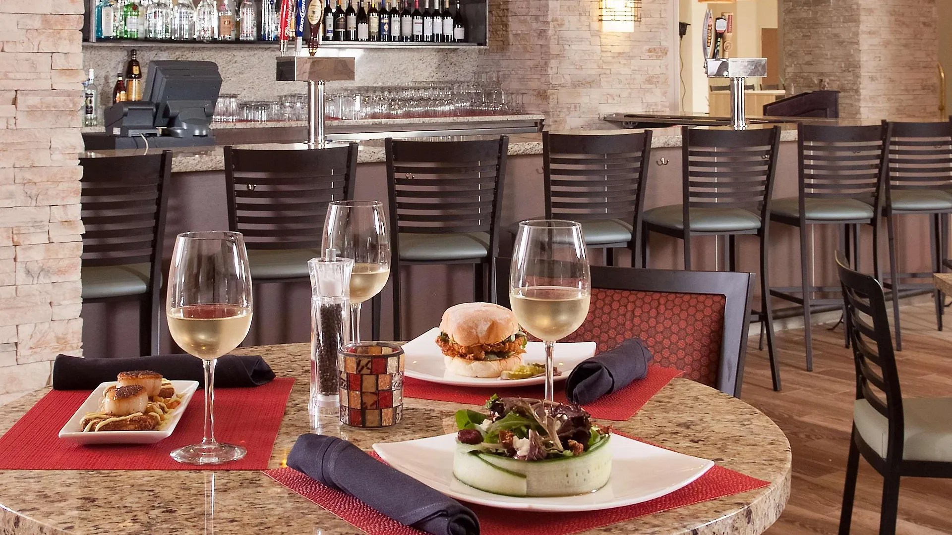 Embassy Suites By Hilton Nashville Airport
